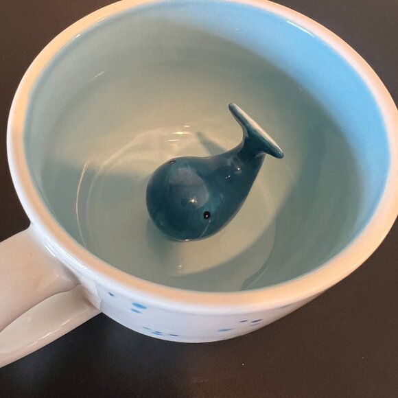Pair of Surprise Wide-Mouth Ceramic Mugs w/ 3-D Peek-a-Boo Snail & Blue Whale - Picture 7 of 11
